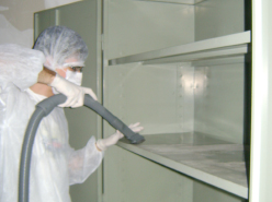 Higienização mobiliário do acervo permanente				