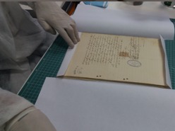 Acondicionamento com material de qualidade arquivística